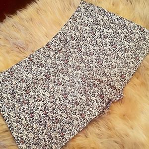 J. CREW FLORAL BUTTON FRONT SHORTS